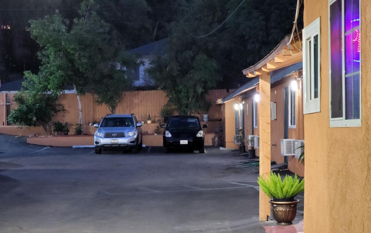 Day N Night Inn - Near Universal Studios Hollywood ลอสแอนเจลิส ภายนอก รูปภาพ